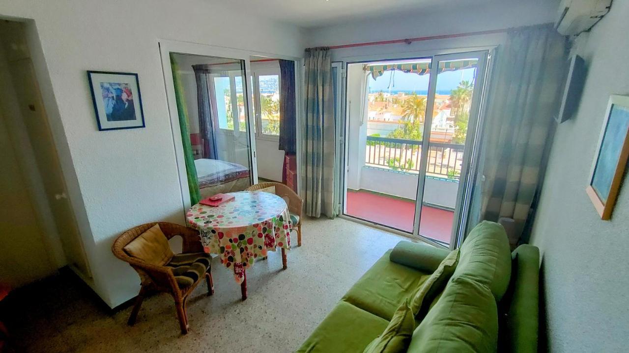 Summer Breeze Apartment Empuriabrava Exteriér fotografie