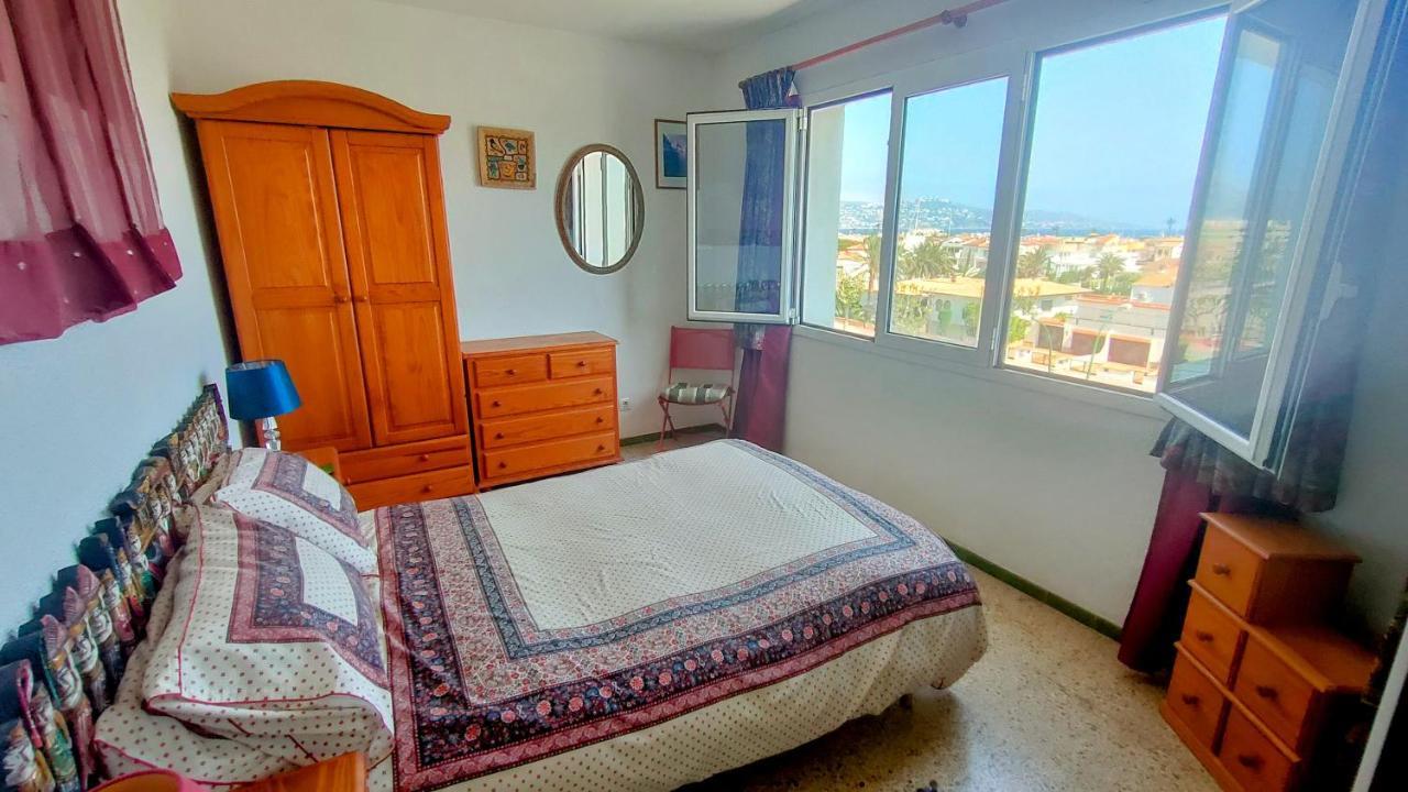 Summer Breeze Apartment Empuriabrava Exteriér fotografie